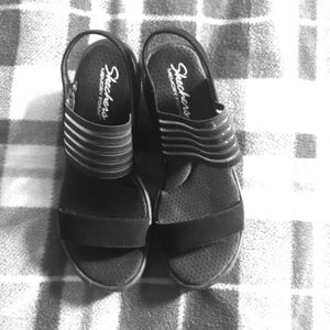 Black Skechers Memory Foam Wedge Heels🖤